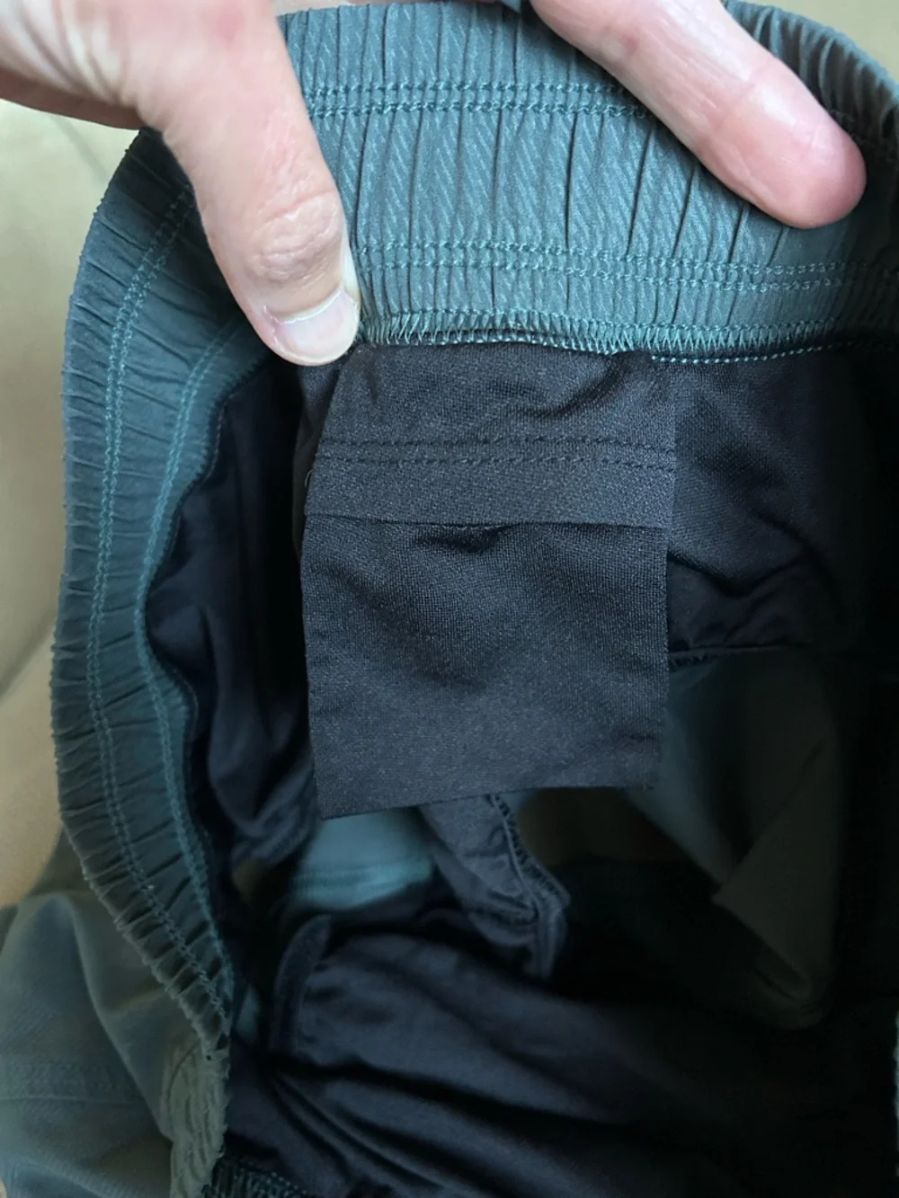 Gap Fit running shorts, size S - Picture 7 of 8